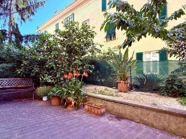 Appartamento in vendita a Centro Est, Serra Riccò