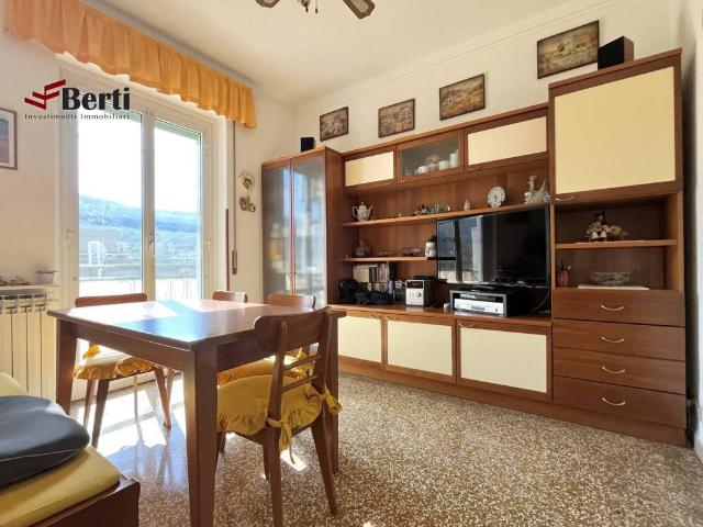 Appartamento in vendita a Val Polcevera, Serra Riccò
