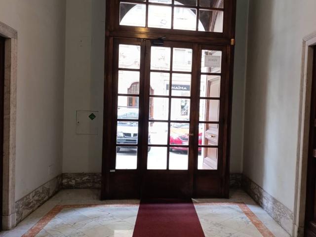 Appartamento in vendita a San Vincenzo, Genova