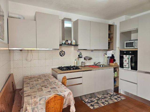 Appartamento in vendita a Granarolo, Genova