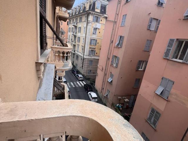 Appartamento in vendita a Centro Ovest, Serra Riccò