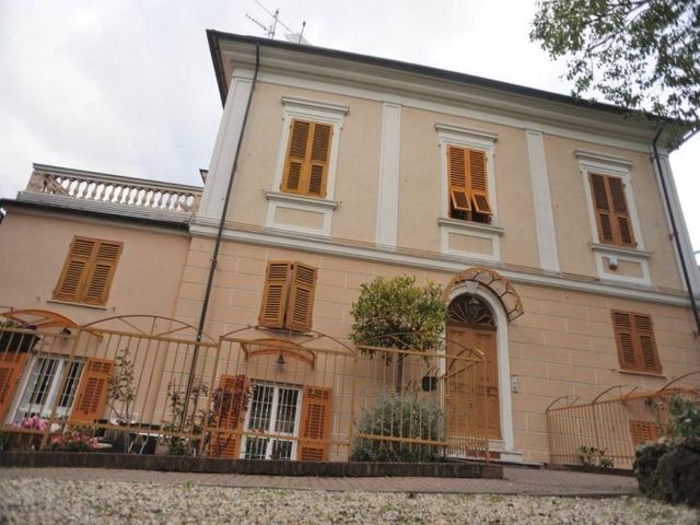 Appartamento in vendita a Val Polcevera, Serra Riccò