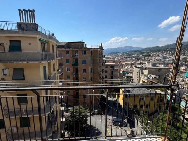 Appartamento in vendita a Medio Ponente, Serra Riccò