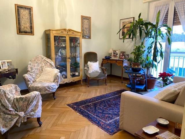 Appartamento in vendita a Centro Est, Serra Riccò