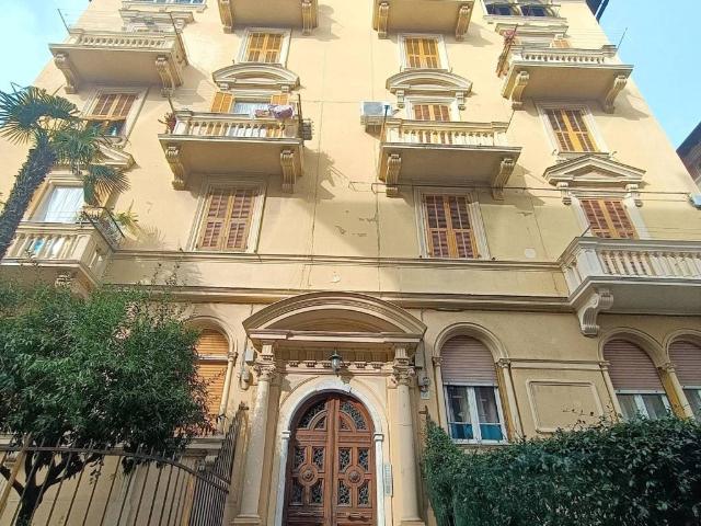 Appartamento in vendita a Medio Ponente, Serra Riccò