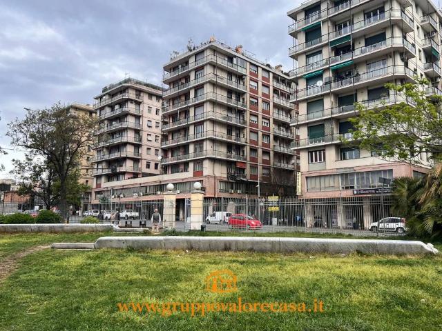 Appartamento in vendita a Centro Ovest, Serra Riccò