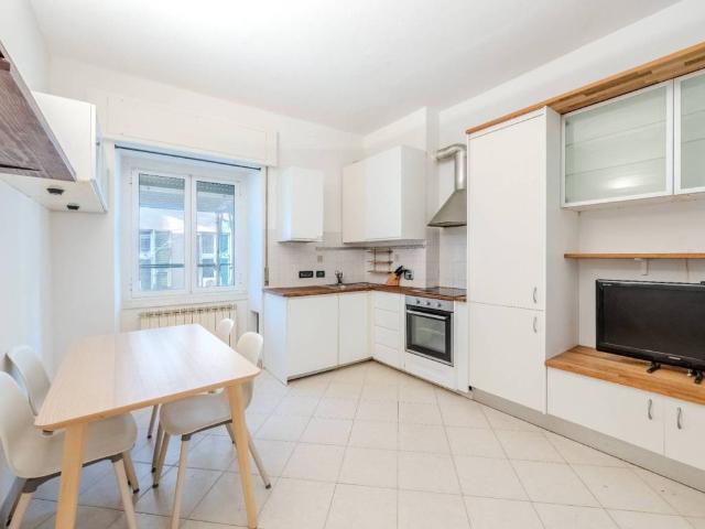 Appartamento in vendita a Centro Est, Serra Riccò