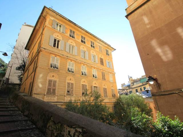 Appartamento in vendita a Centro Est, Serra Riccò