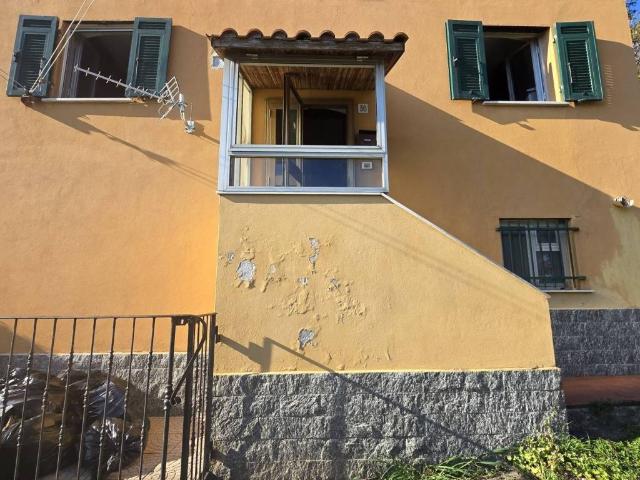 Appartamento in vendita a Val Polcevera, Serra Riccò
