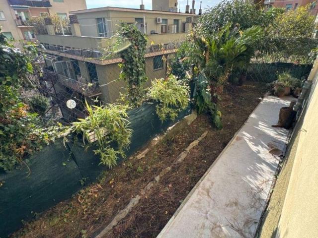 Appartamento in vendita a Pianderlino, Genova