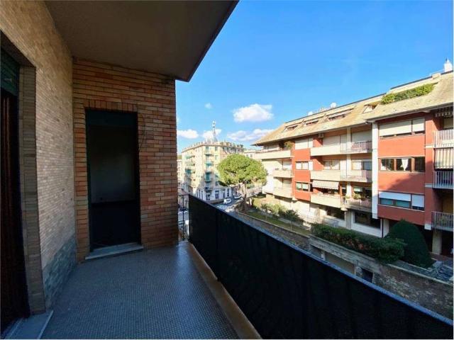 Appartamento in vendita a Medio Levante, Serra Riccò