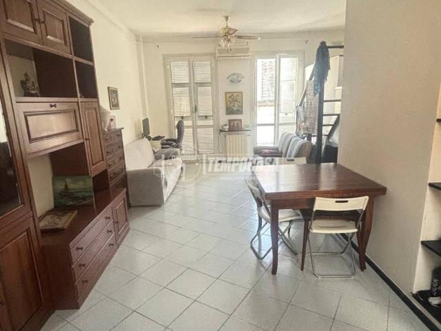Appartamento in vendita a Centro Ovest, Serra Riccò