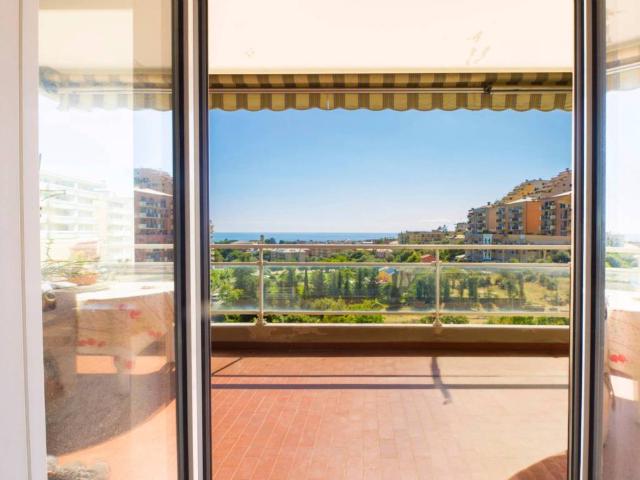 Appartamento in vendita a Levante, Serra Riccò