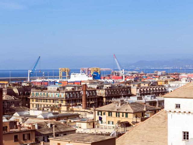 Appartamento in vendita a Centro Ovest, Serra Riccò