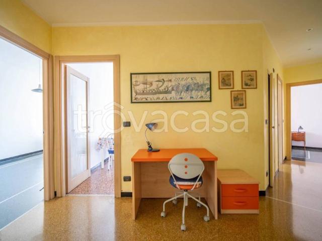 Appartamento in vendita a Medio Levante, Serra Riccò