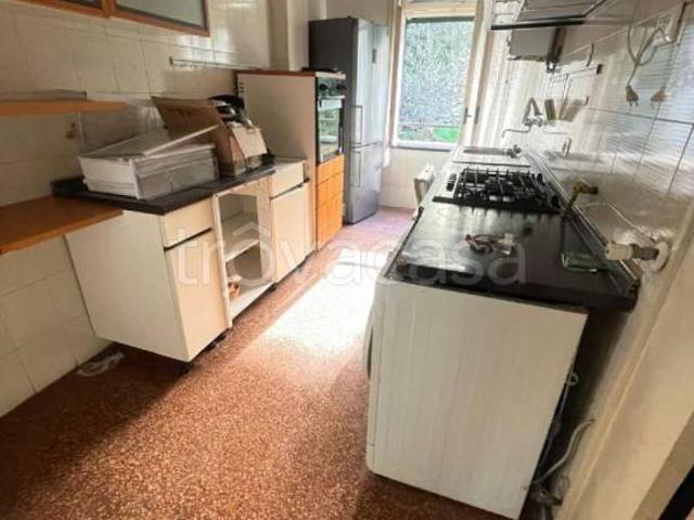 Appartamento in vendita a Medio Levante, Serra Riccò