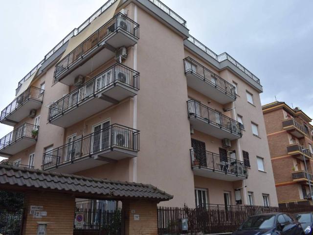 Appartamento in vendita a Ville di Nemi, Roma Capitale