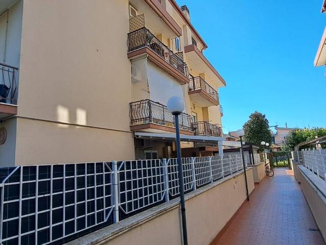 Appartamento in vendita a Montecagnoletto, Roma Capitale