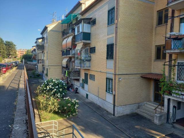 Appartamento in vendita a Ville di Nemi, Roma Capitale
