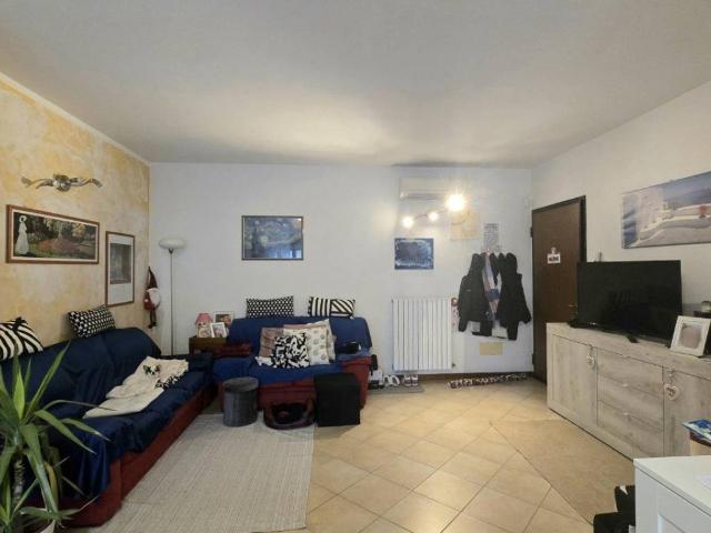 Appartamento in vendita a Gerenzago, Lombardia