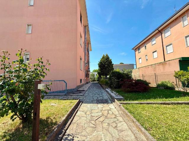 Appartamento in vendita a Gerenzano, Varese