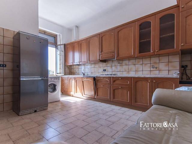 Appartamento in vendita a Gerenzano, Lombardia