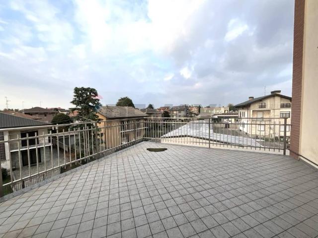 Appartamento in vendita a Gerenzano, Varese