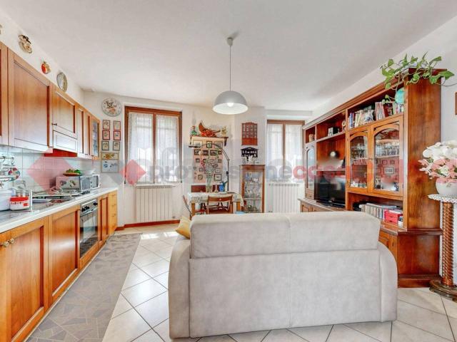 Appartamento in vendita a Gessate, Lombardia