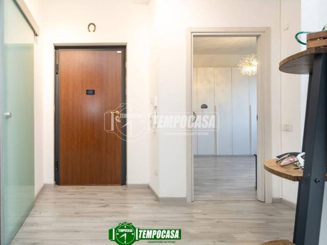 Appartamento in vendita a Gessate, Lombardia