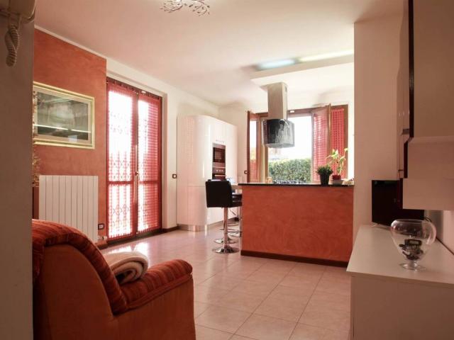 Appartamento in vendita a Gessate, Lombardia