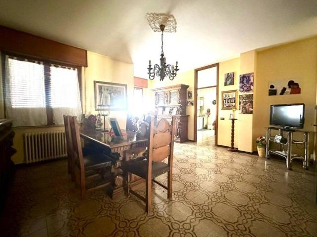 Appartamento in vendita a Ghisalba, Lombardia
