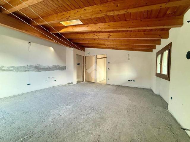 Appartamento in vendita a Comunità montana della valle Camonica, Gianico