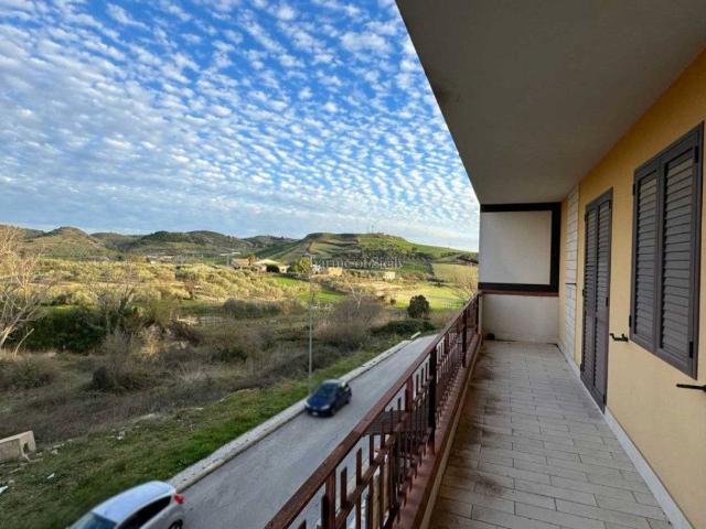Appartamento in vendita a Giarratana, Sicilia