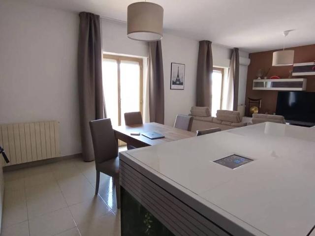 Appartamento in vendita a Peri, Giarre