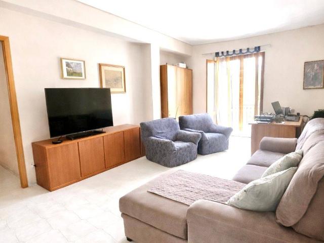 Appartamento in vendita a Giarre, Catania