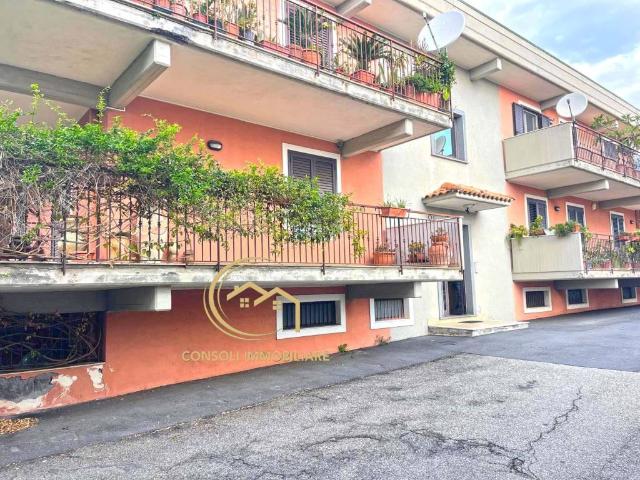 Appartamento in vendita a Giarre, Catania