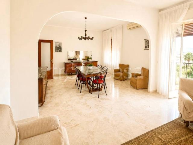Appartamento in vendita a Giarre, Sicilia