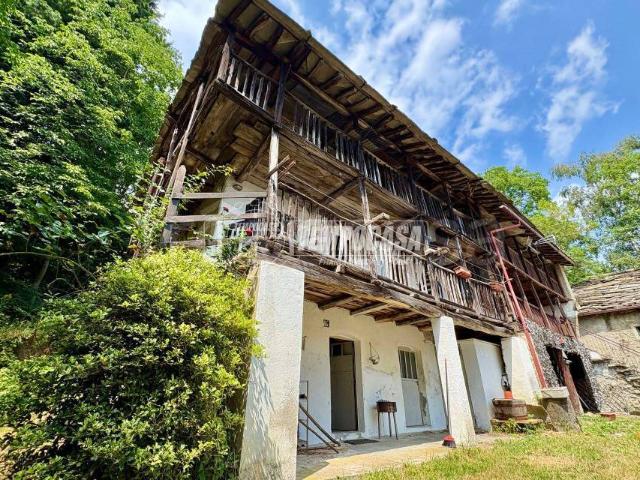 Rustico in vendita a Fusero, Piemonte