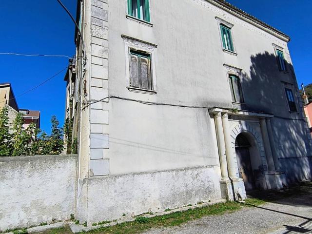 Appartamento in vendita a Giffoni Valle Piana, Campania