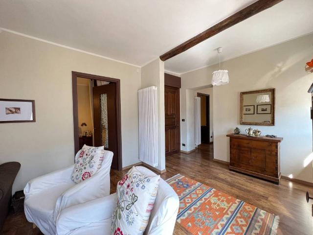 Appartamento in vendita a Gignod, Aosta