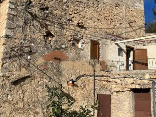 Appartamento in vendita a Le Grette, Gioia dei Marsi