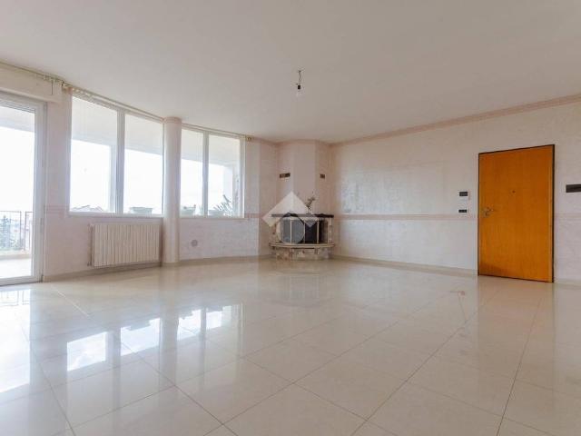 Appartamento in vendita a Gioia del Colle, Bari