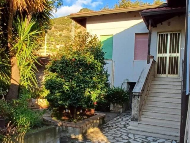 Appartamento in vendita a Calabria, Reggio Calabria