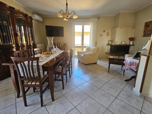 Appartamento in vendita a Giove, Umbria