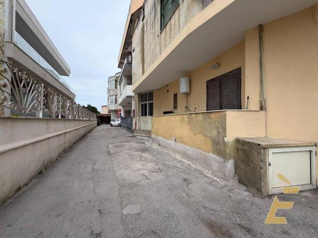 Appartamento in vendita a Pozzuoli, Campania