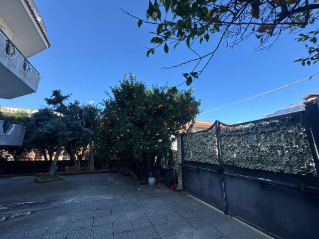 Appartamento in vendita a Grotta dell'Olmo, Giugliano In Campania