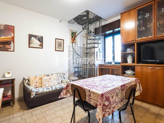 Appartamento in vendita a Robbiano, Giussano