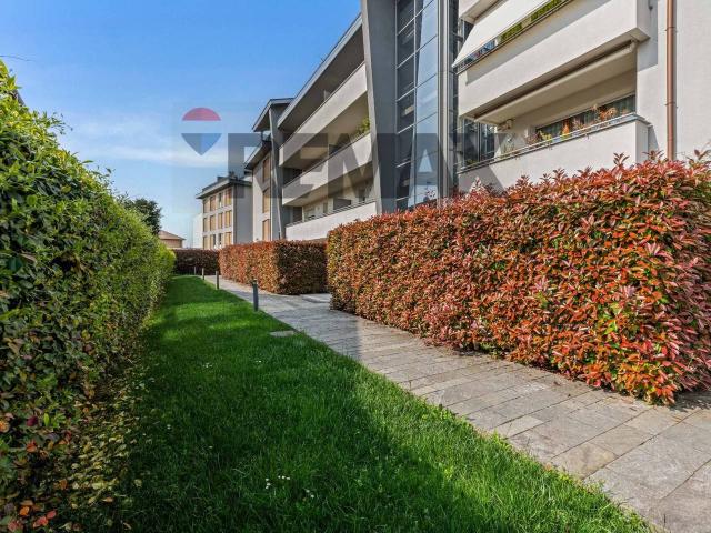 Appartamento in vendita a Giussano, Lombardia