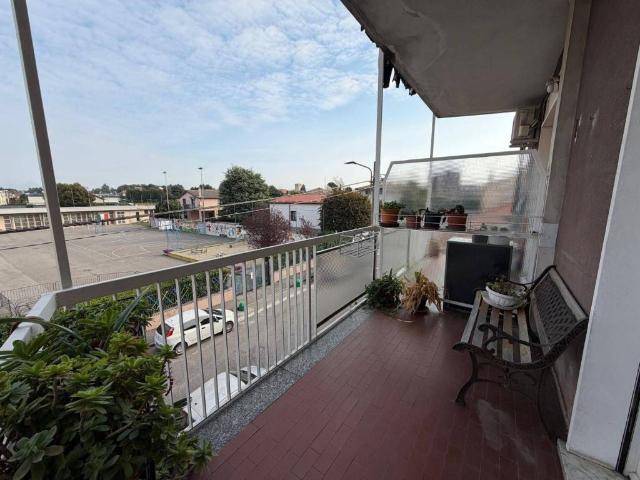Appartamento in vendita a Robbiano, Giussano