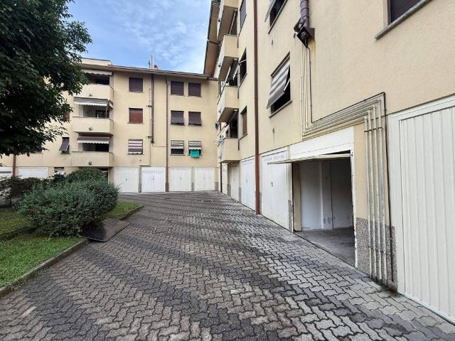 Appartamento in vendita a Robbiano, Giussano